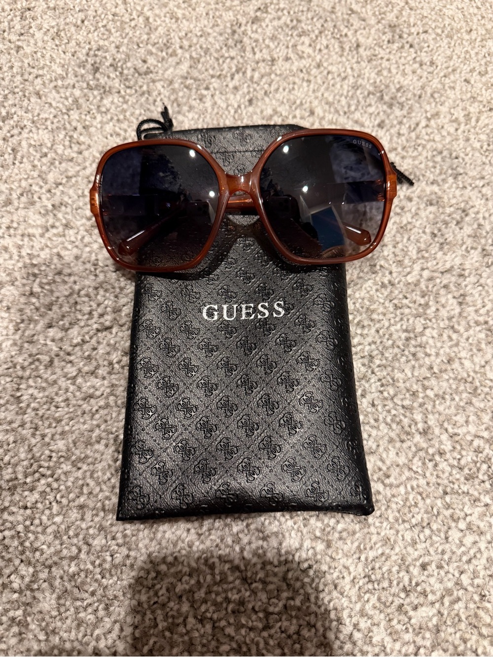 Women’s Guess Sunglasses